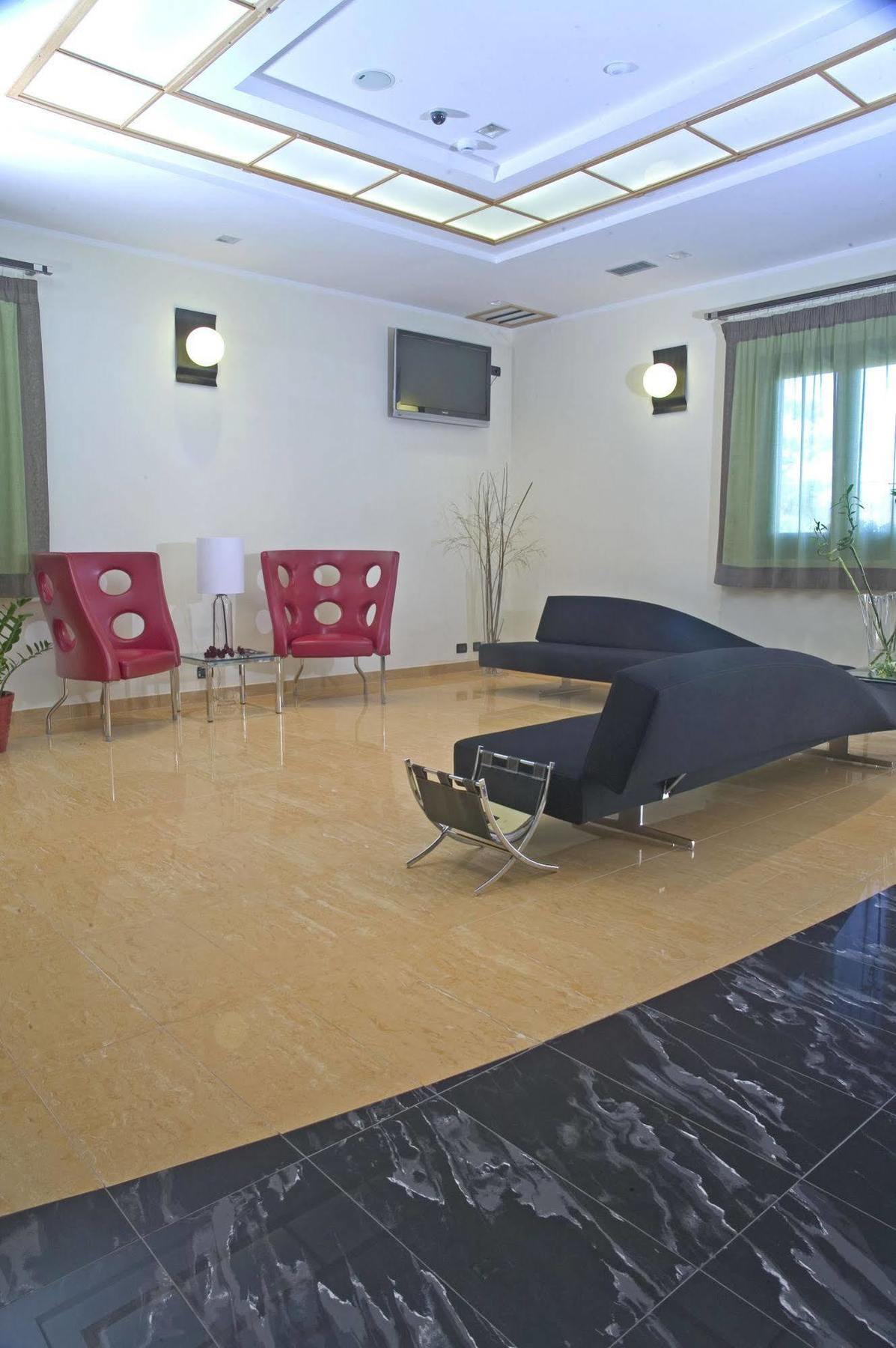 Hotel Cerri