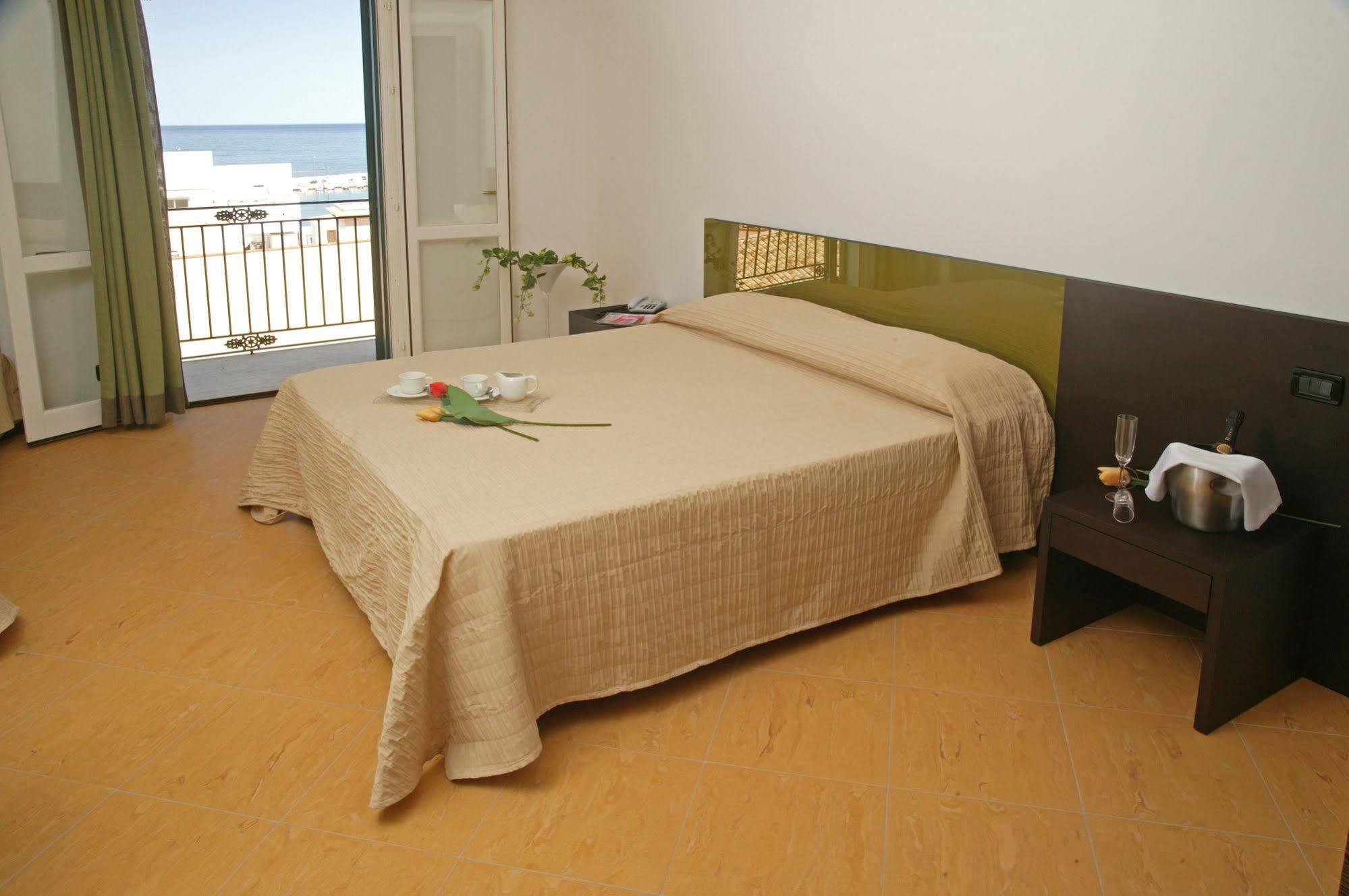 Hotel Cerri